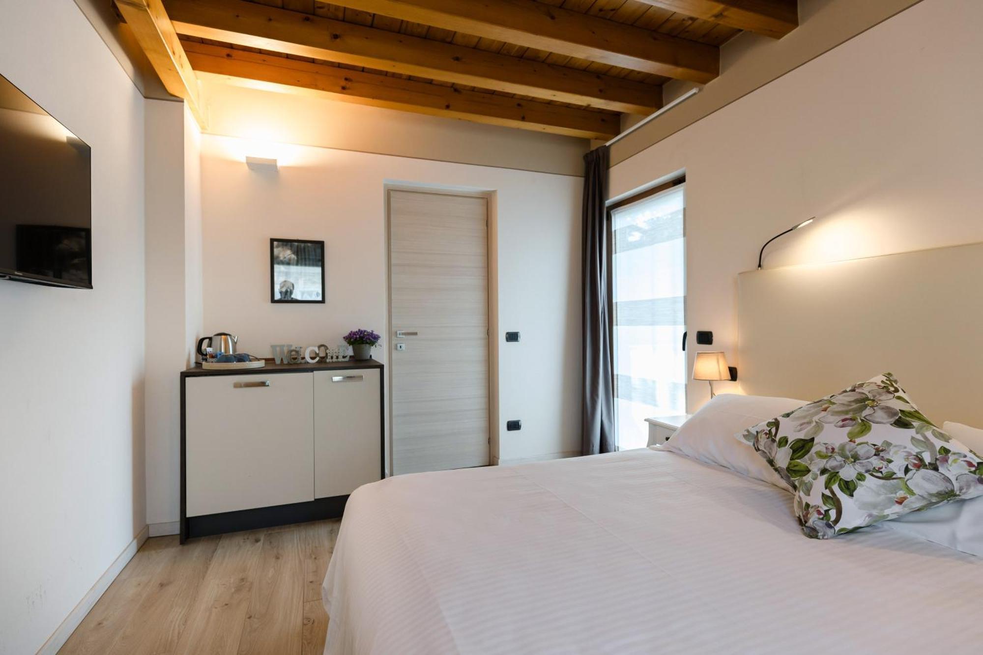 Charming Sirmione Bed & Breakfast Luaran gambar